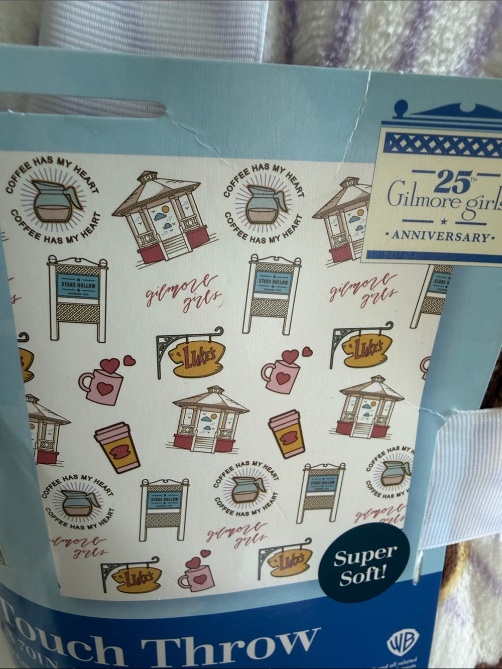 Better Homes And Gardens White Plush Gilmore Girls Anniversary Throw - Picture 3 of 7